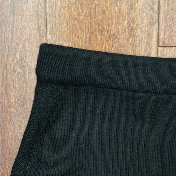 Elisabeth Williams 100% Merino Wool Black Tea Length Sweater Skirt, Size Large - Picture 3 of 6